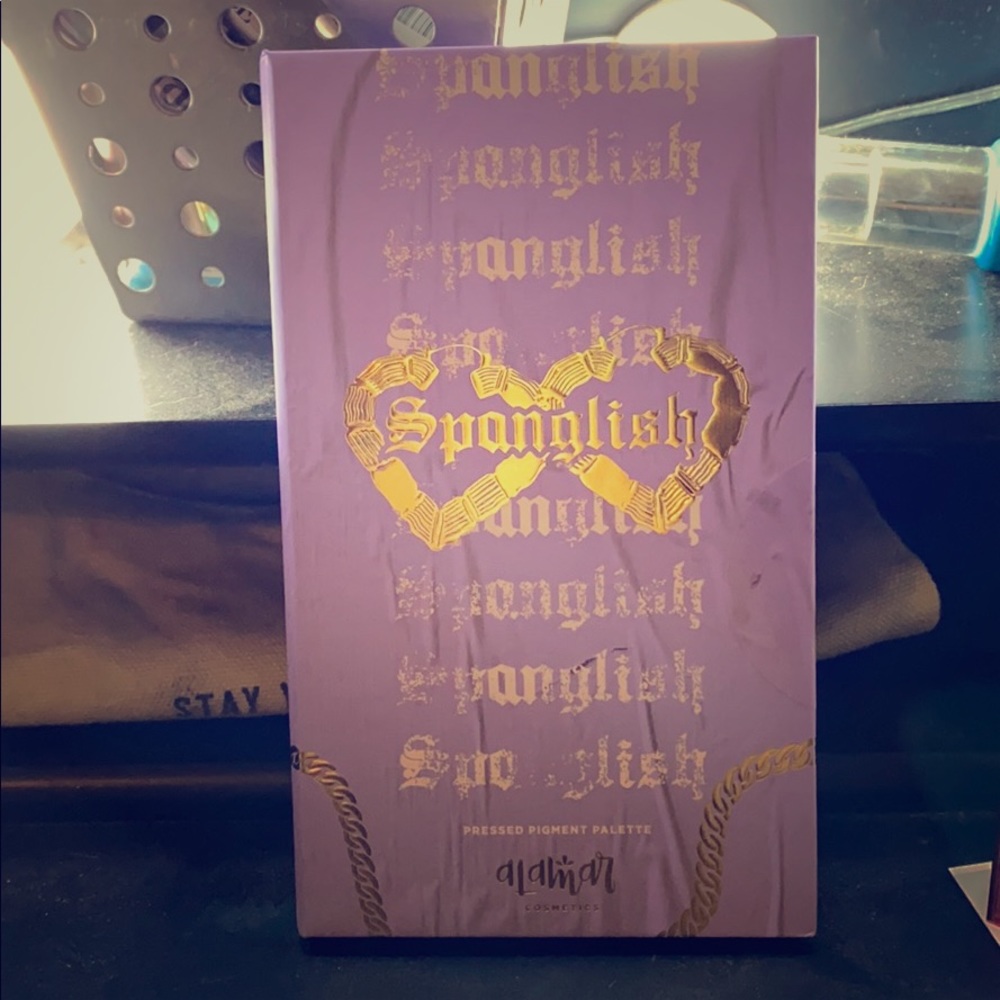 Spanglish Pressed Pigment Palette